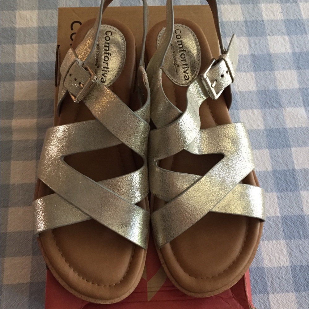 Comfortiva Devera Sandals